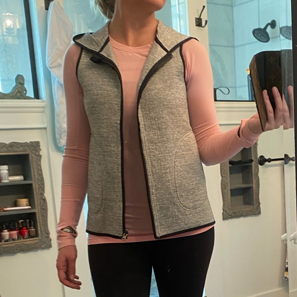 Reversible lululemon vest